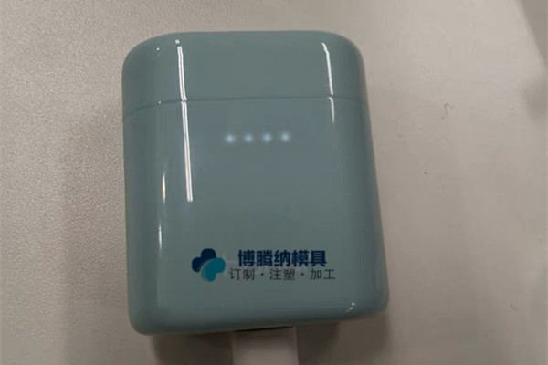 深圳藍牙耳機模具廠哪家行？博騰納獨家技藝有分模線你看不見！